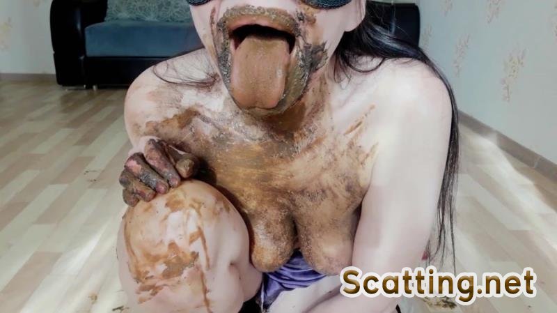 ScatLina - Blood and shit part 2 (Scatting Girl, Solo) New scat [FullHD 1080p]