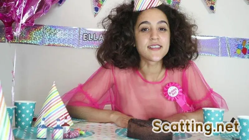 EllaDearest - Hand Finishing My Birthday Cake (Teen, Solo) Smear [FullHD 1080p]