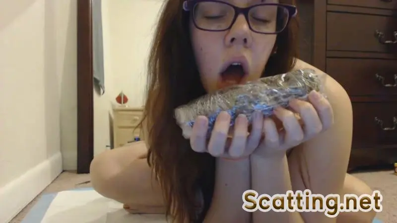 LindzyPoopgirl - Big Hard Shit (Teen, Solo, Shitting) Amateur Scat [HD 720p]