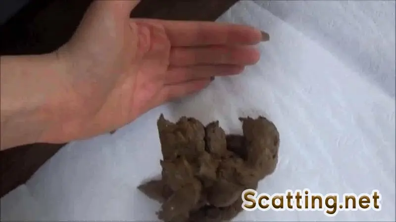 HotDirtyIvone - Biggest shit ever is coming (Scatology, Solo) Defecation [FullHD 1080p]