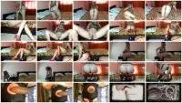 ElenaToilet - Swallow my Thick Shit (Femdom, Shit) Big Pile [FullHD 1080p] Screenshot 1