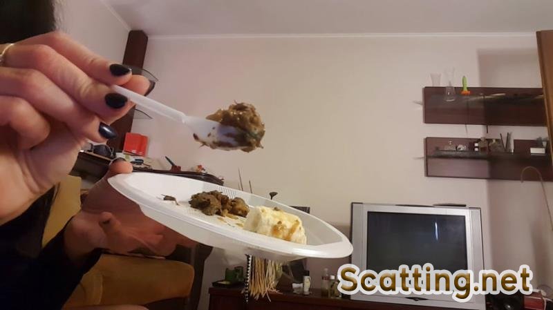 Antonella - Banana & kaviar for you (Scat, Solo) Eating Scat [FullHD 1080p]