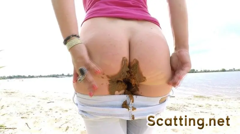 janet - Public Shitting My Jeans (Defecation, Solo) Panty Scat [FullHD 1080p]