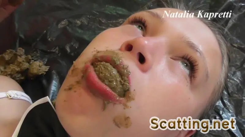 Mistress - Eat shit don't get distracted (Defecation, Scat Girl) Eating [FullHD 1080p]