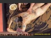 Betty, Marlen, 2 males - BETTY &amp; THE CREW - FILL ME UP PLEASE (Blowjob, Eating) Hightide-Video.com [HD 720p] Screenshot 5