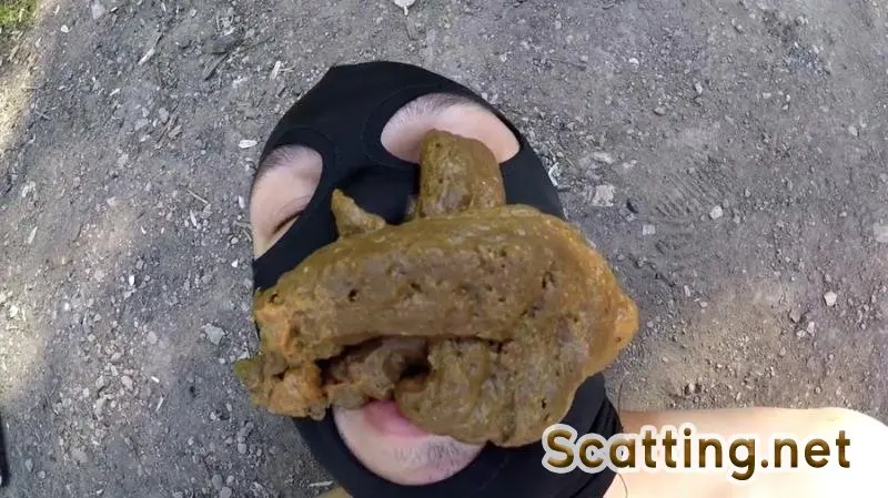 Angelica Scat - Using My Toilet Outdoor (Scat, Femdom) yezzclips.com [HD 720p]
