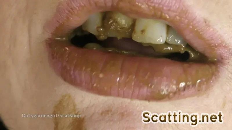 Dirtygardengirl - Shit mistress - Upclose & Personal 1 (Shit, Milf, Solo) Prolapse [FullHD 1080p]