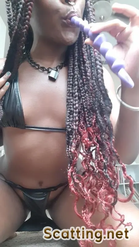 NadiaCream - Cleaning my Shitty Anal Beads (IR, Toys) Solo [UltraHD 2K]