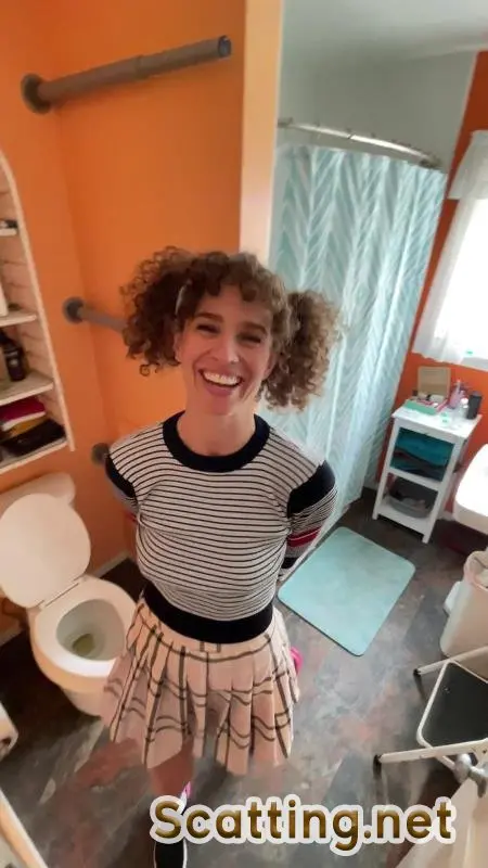 VibeWithMolly - Bratty girl shits in perverts mouth! (Extreme, Solo) Poop [UltraHD 2K]