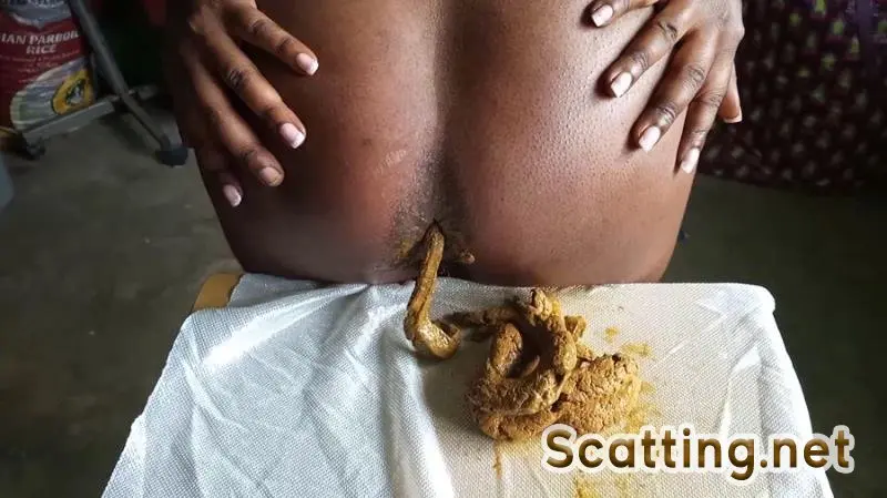 Ebony Princess - Hard Working Day (Solo, IR) Farting [FullHD 1080p]