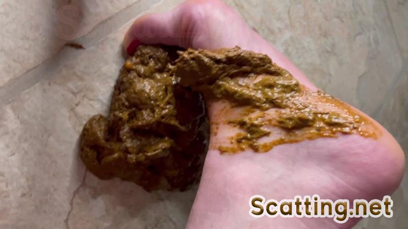 Sophia Sprinkle - UNREAL 1.5 Lb. Emergency Panty Poop (Foot, Fetish) Defecation [FullHD 1080p]