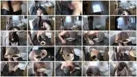 Lady Chantal - Scat and pee dinner (Humiliation, Toilet Slavery) Scat-Movie-World.com [HD 7200p] Screenshot 1
