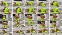 Devil Sophie - My new fitness program the poop sport (Amateur, Milf) Solo [UltraHD 4K] Screenshot 1