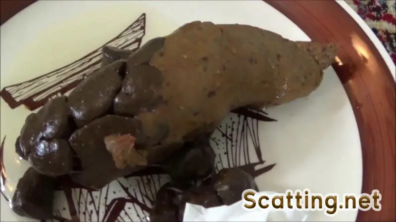 Tegan Brooke - Poop on a Plate (Big pile, New) Solo [FullHD 1080p]