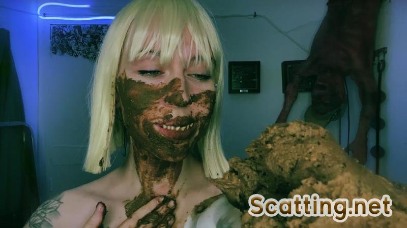 DirtyBetty - Real Scat Mole Rat Experience (Solo, Teen) Eat Shit [FullHD 1080p]