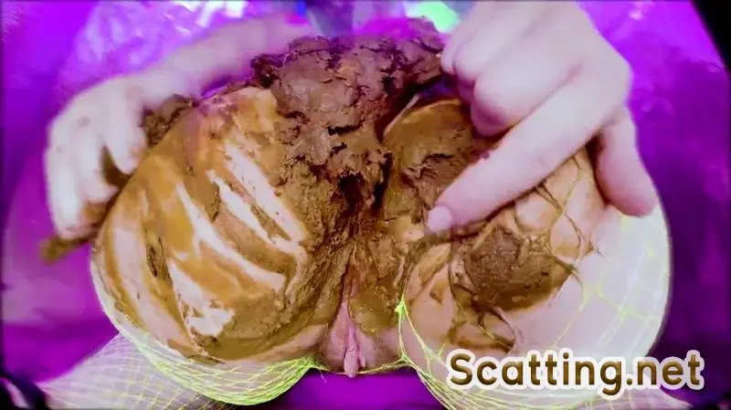 DirtyBetty - Turd tail or what? (Solo, Big Pile) Defecation [FullHD 1080p]