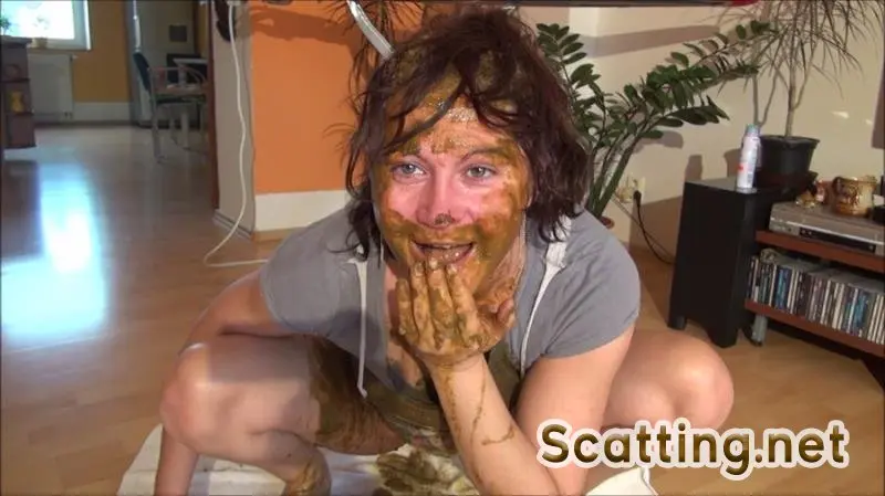 DirtyScatGirl - Dirty Slut likes the taste of shit (Solo, Milf) Eat Shit [HD 720p]