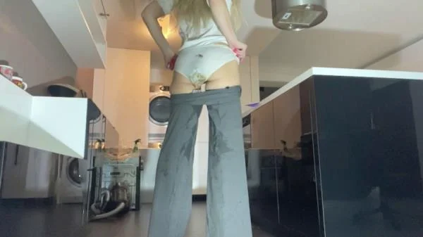 Solo - Office pants panty poop custom from a slender blonde (Scat, Smearing) Panty Scat [FullHD 1080p]