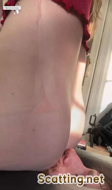 Katherine Farts - Having some time with my slave ( Scatbook [HD 720p]
