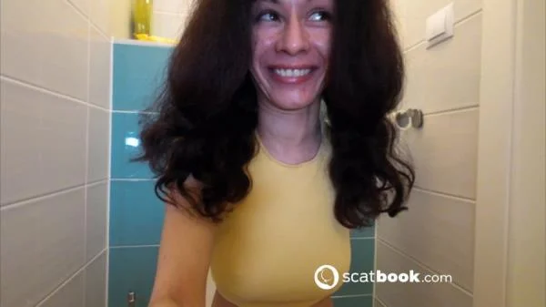 Stacy Bloom - Morning poo porcion, licking finger after my butt, licking toilet (Defecation, Solo) Scatbook [UltraHD 4K]