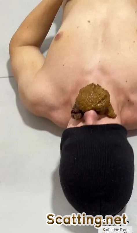Katherine Farts - Pile of shit ( Scatbook [HD 720p]