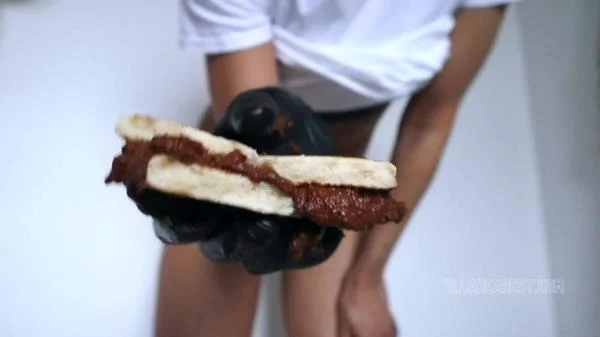 Ella Dearest aka Efro Ella - Hot Filled Potato Cake (Solo, Defecation) Scatbook.com [HD 720p]
