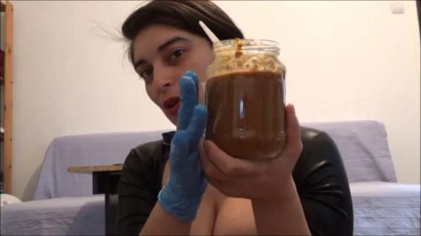 Mistress Roberta - Full Jar Breakfast (Fetish, Romanian) Scatshop.com [SD]