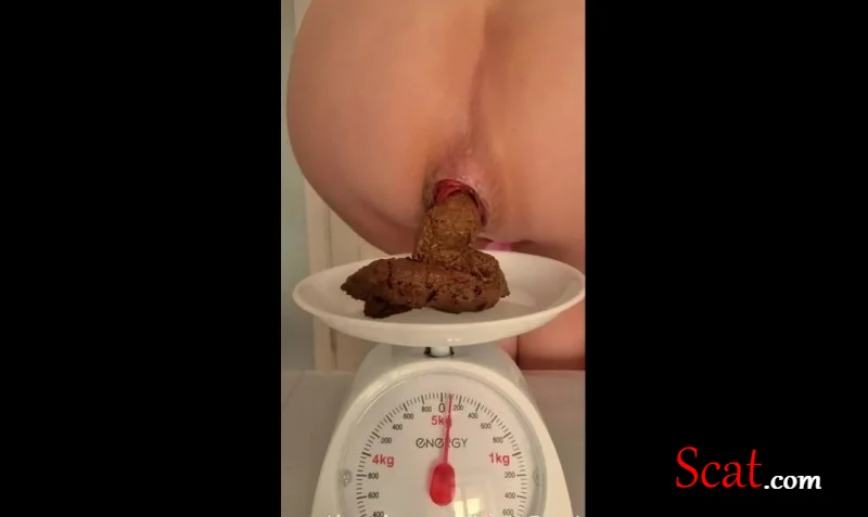 Scatlina - High speed shit eating ( Scatbook [HD 720p]