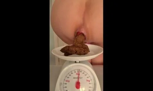 Scatlina - High speed shit eating ( Scatbook [HD 720p]