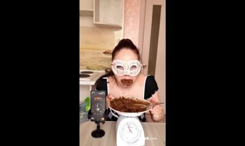 Scatlina - Speed shit eating with 3 loads ( Scatbook [HD 720p]