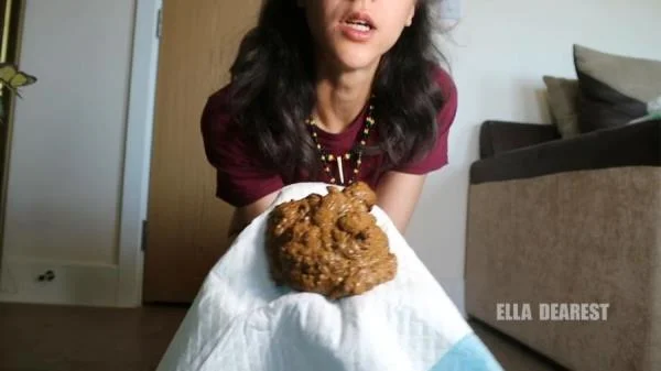 Ella Dearest aka Efro Ella - Latte Makes Me Poop (Solo, Defecation ) Scatbook.com [HD 720p]