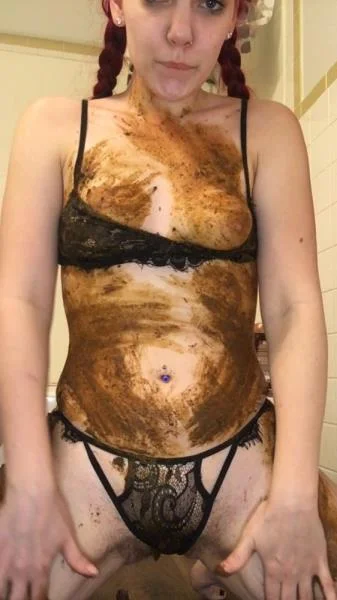 Scatqueen420 - Thanksgiving Dinner Shit (Toilet, Smearing ) Scatshop [SD]