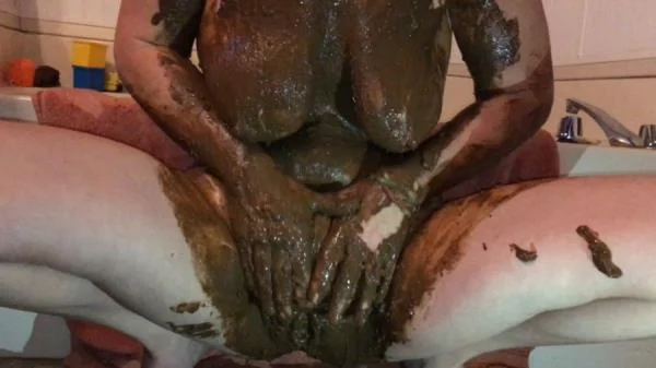 Allura - Shitting, Smeared Tits and Stuffed Pussy (Amateur, Scat ) Scatshop.com [FullHD 1080p]