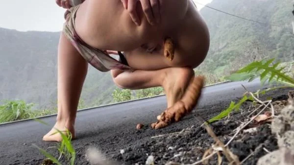 Linda aka VeganLinda - Best Of CRAZY Poo Pee Canary Islands Part 2 (Solo, Poop ) Scatshop.com [HD 720p]