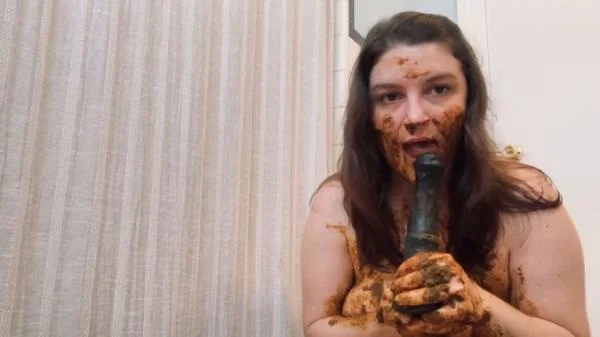 Layla Lee - Dildos Panties And Shit (Amateur, Defecation ) Laylaleescat.com [FullHD 1080p]