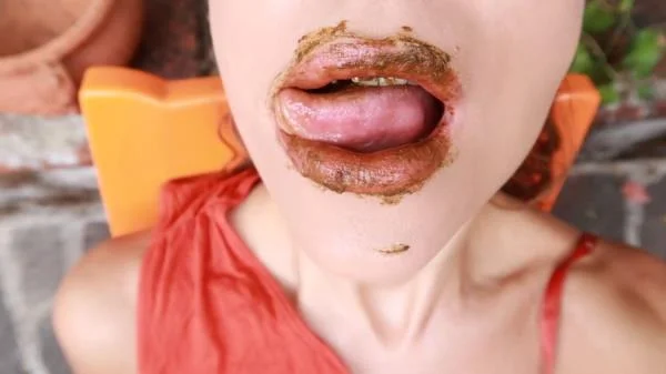 Quite a Mouthful (Defecation, Solo ) Scatting [FullHD 1080p]