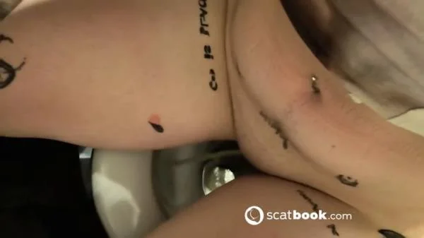 Pipi Darkfans (Scat, Spain ) Scatbook.com [HD 720p]