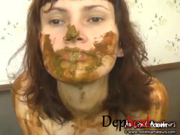 House Warming (Defecation, Amateur ) NoLimitAmateurs.com [SD]