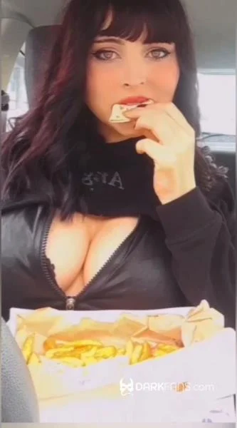 French fry feeding time for slav (Solo, Toilet Slavery ) DarkFans.com [UltraHD 2K]
