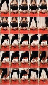 Mistress Jardena - Get you piss before go out (Kaviar, Humiliation ) Scatbook.com [SD]