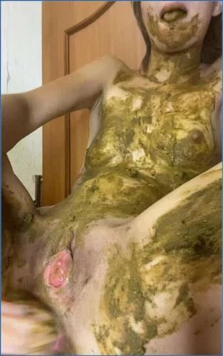 Scat Porn with Veronika Piss- Anal and Pooping from Your Favorite Toy