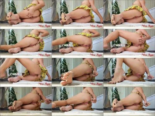 Anal Scat with Miss Anja - Erotic YELLOW UPSKIRT Massive Lentils