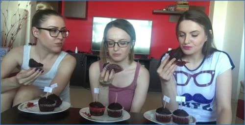 Eleanor Wild in Filthy Fisting and Smearing with Êlla Gilbert and Diana