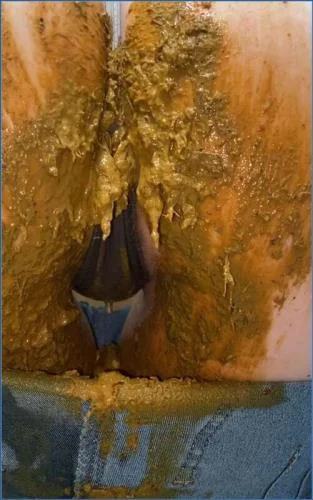 Sexandcandy18 in Extreme Jean Accident Leading to Real Femdom Scat