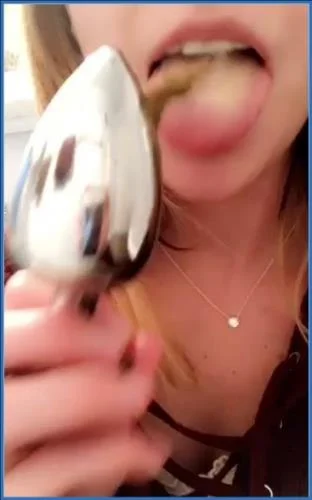 LilbuttLex Delivers Filthy Anal and Kaviar in Licking My Butt Plug Clean 3