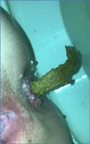 Hardcore Scat and Vomit video by Missellie in FullHD 1080p
