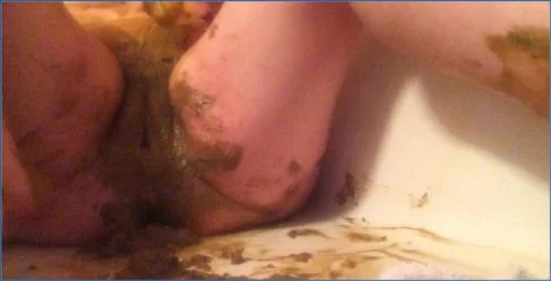 Allura delivers real femdom scat in solo romp