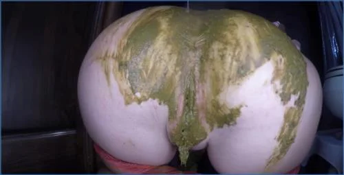 BetweenMyCheeks Solo Scat Panty Pooping Outdoor clip
