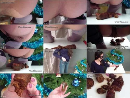Shit Eating with PooAlina - Christmas pooping from Alina