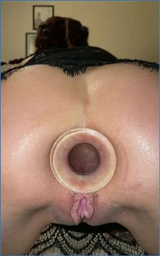 LilbuttLex Delivers Filthy Anal Fisting in Glass Plugs porn